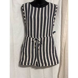 EUC beautiful Universal Thread Blue White Stripe Romper Small